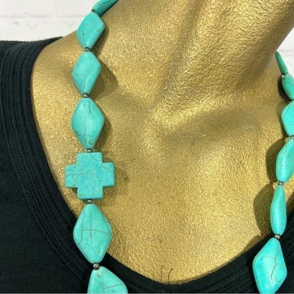 Statement necklace made of howlite stones and sterling silver wires & findings - Picture 2 of 9